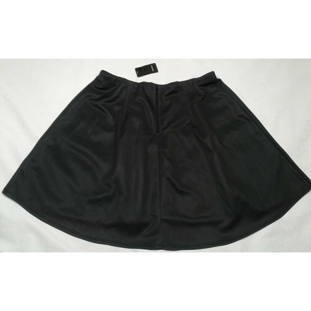 New Torrid floral mini skater skirt plus size 0